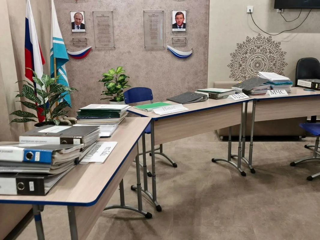В Горно-Алтайске прошла приемка школ: Лицей №1 и Школа №7 готовы к новому учебному году В Горно-Алтайске прошла приемка школ: Лицей №1 и Школа №7 готовы к новому учебному году