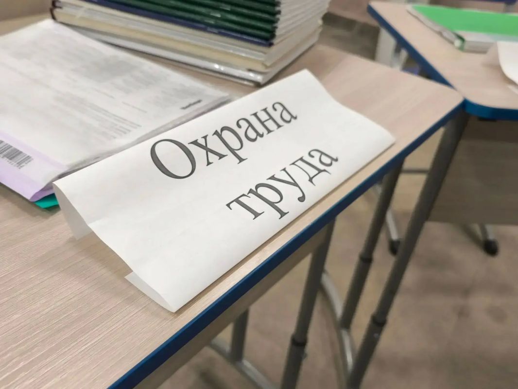 В Горно-Алтайске прошла приемка школ: Лицей №1 и Школа №7 готовы к новому учебному году В Горно-Алтайске прошла приемка школ: Лицей №1 и Школа №7 готовы к новому учебному году