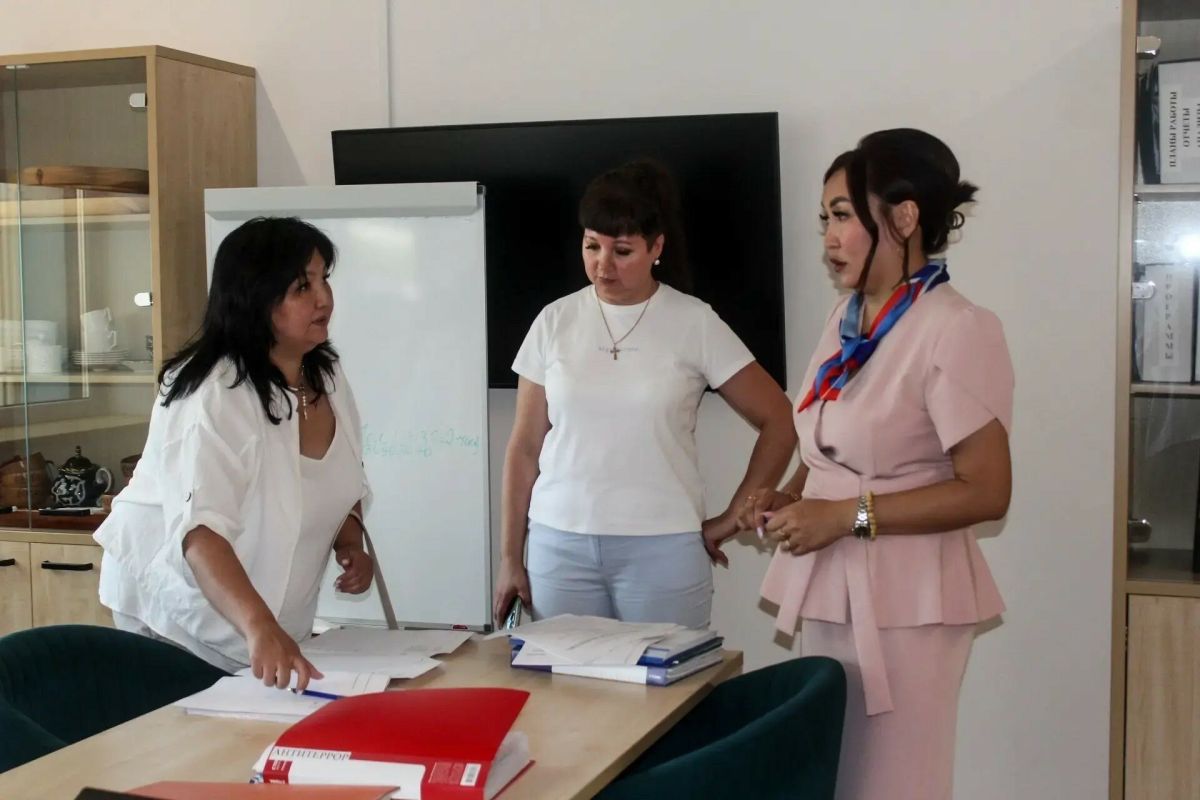 В Горно-Алтайске прошла приемка школ: Лицей №1 и Школа №7 готовы к новому учебному году В Горно-Алтайске прошла приемка школ: Лицей №1 и Школа №7 готовы к новому учебному году