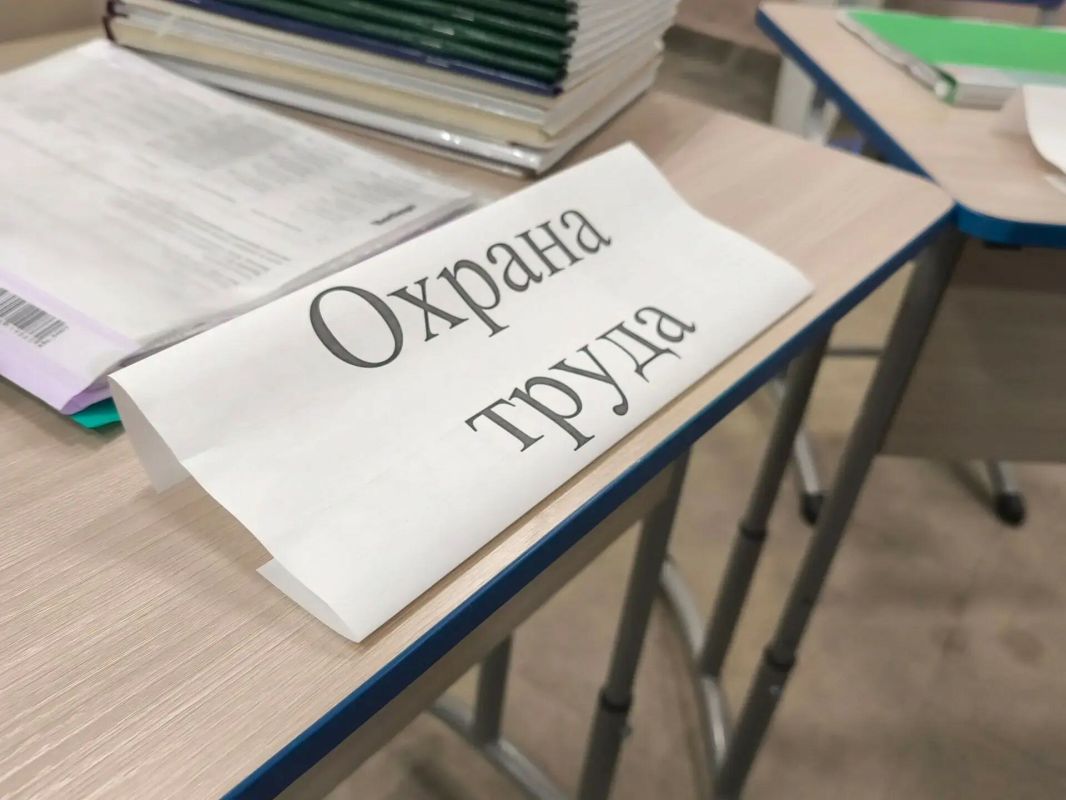 В Горно-Алтайске прошла приемка школ: Лицей №1 и Школа №7 готовы к новому учебному году В Горно-Алтайске прошла приемка школ: Лицей №1 и Школа №7 готовы к новому учебному году