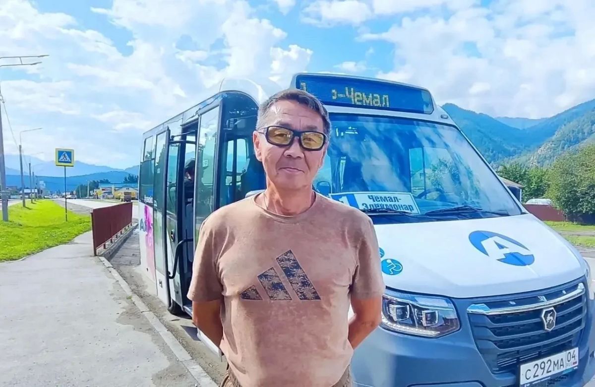 В Чемальском районе на линию вышли новые маршрутные автобусы В Чемальском районе на линию вышли новые маршрутные автобусы