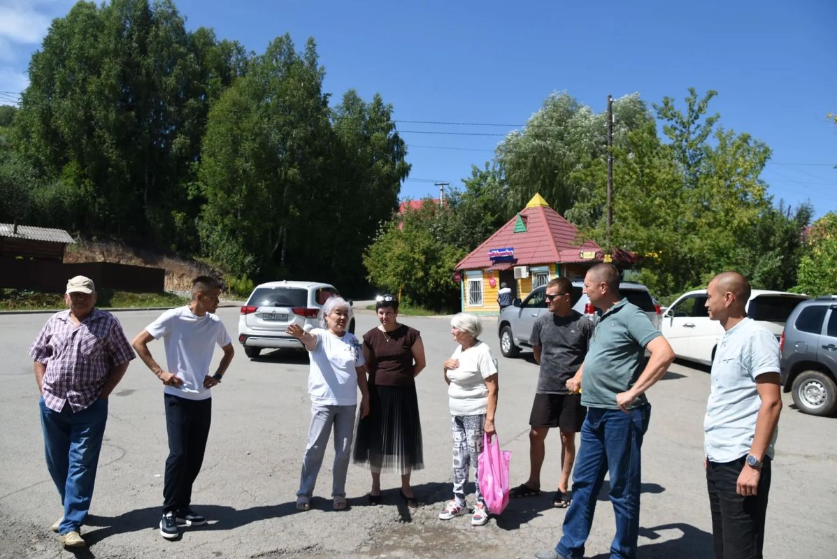 В июне прошли встречи Главы региона Андрея Турчака с жителями двух городских микрорайонов В июне прошли встречи Главы региона Андрея Турчака с жителями двух городских микрорайонов