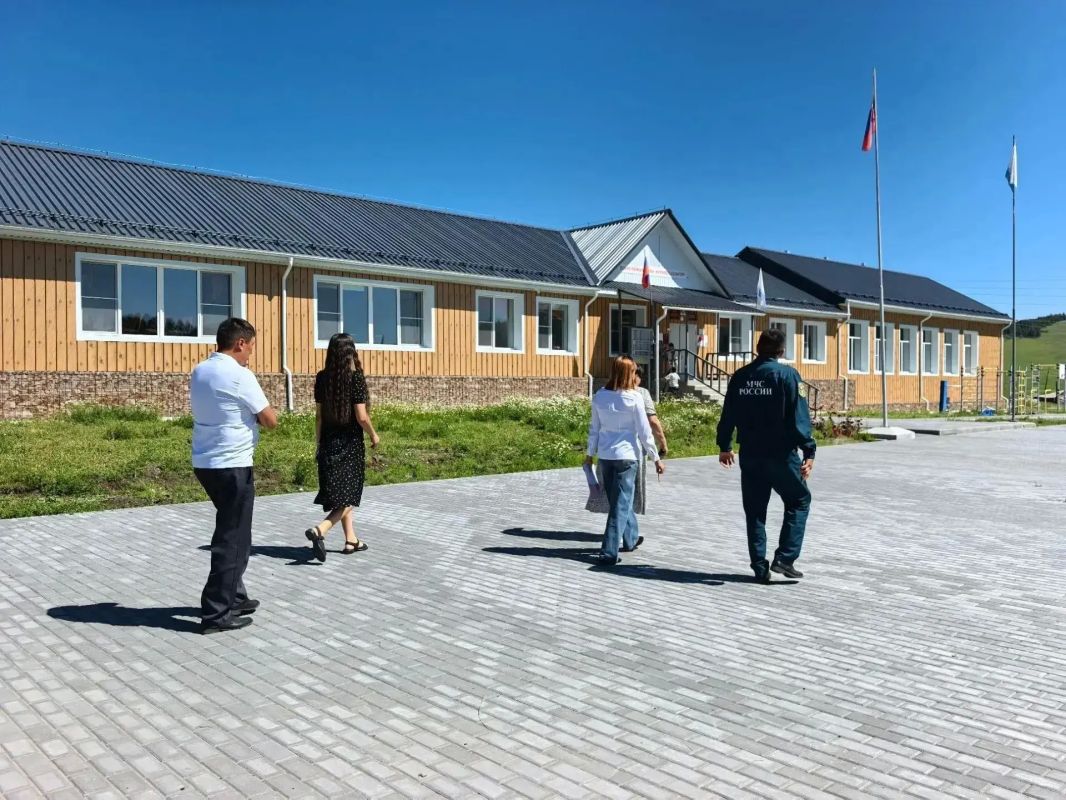 В Улаганском районе завершилась приёмка школ к новому учебному году В Улаганском районе завершилась приёмка школ к новому учебному году