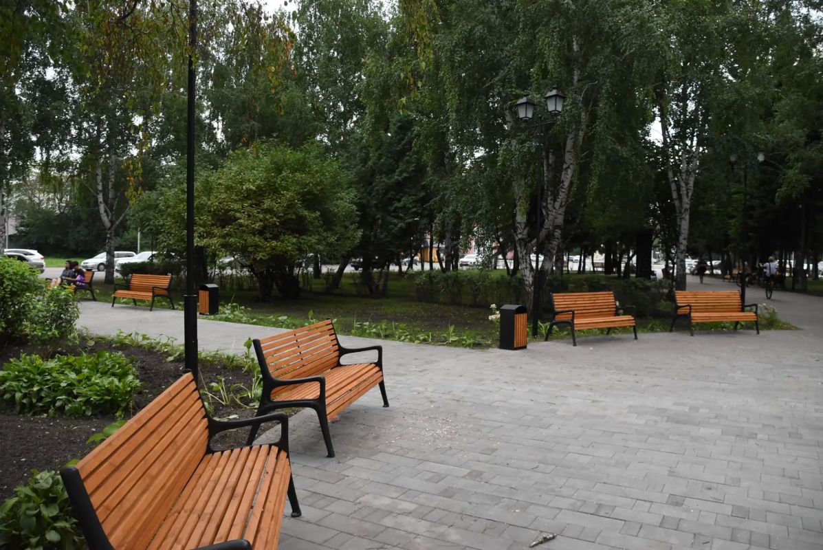В Горно-Алтайске завершены работы по благоустройству двух общественных территорий В Горно-Алтайске завершены работы по благоустройству двух общественных территорий