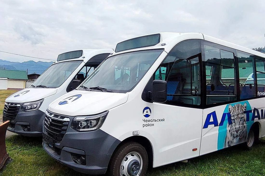 Новые автобусы появились в Чемальском районе Новые автобусы появились в Чемальском районе