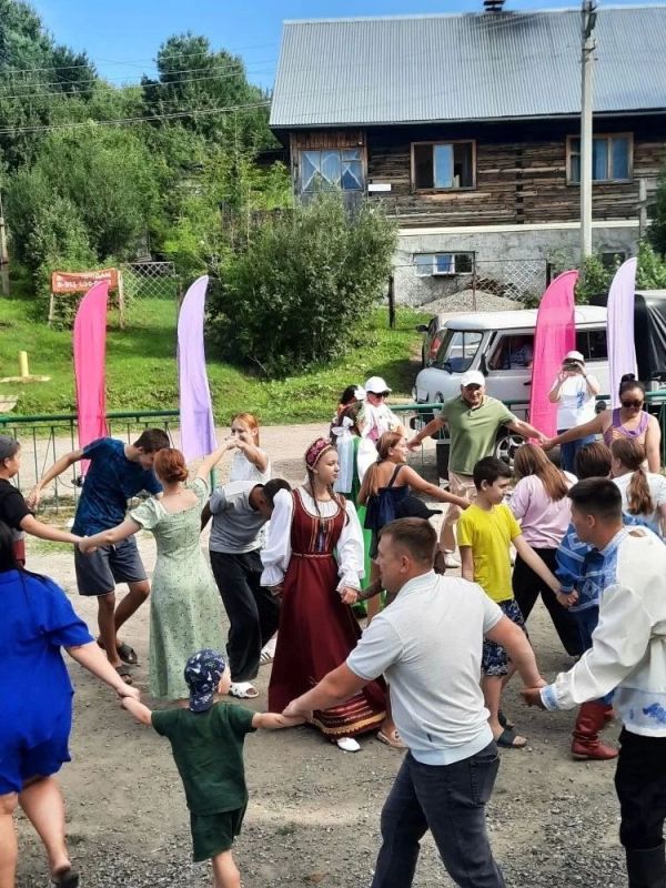 День соседей прошел в нескольких микрорайонах Горно-Алтайска День соседей прошел в нескольких микрорайонах Горно-Алтайска