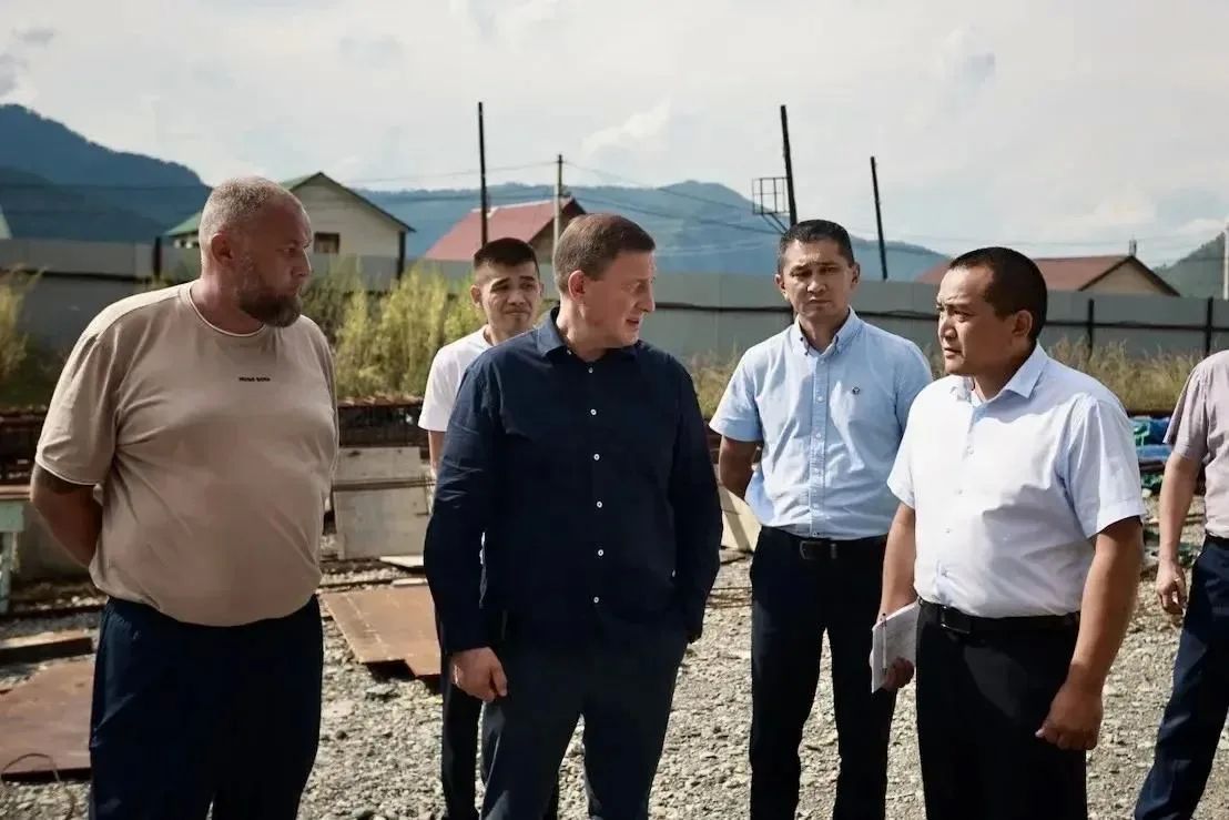 Депутаты приняли участие в «Дне муниципалитета» в Чемальском районе Депутаты приняли участие в «Дне муниципалитета» в Чемальском районе