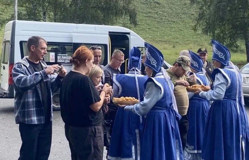 Очередной коллектив военнослужащих из Луганской Народной Республики прибыл на реабилитацию в Чемальскую районную больницу Очередной коллектив военнослужащих из Луганской Народной Республики прибыл на реабилитацию в Чемальскую районную больницу