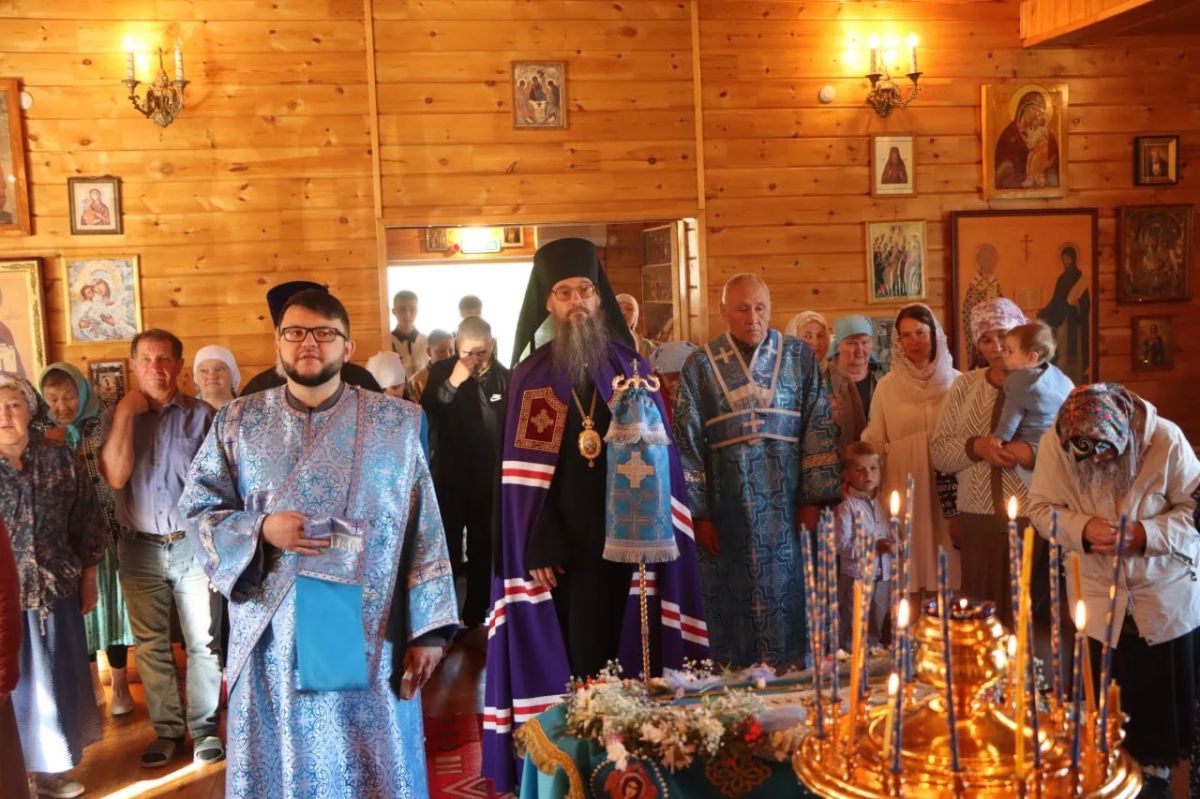 Сегодня православные празднуют Успение Пресвятой Богородицы Сегодня православные празднуют Успение Пресвятой Богородицы
