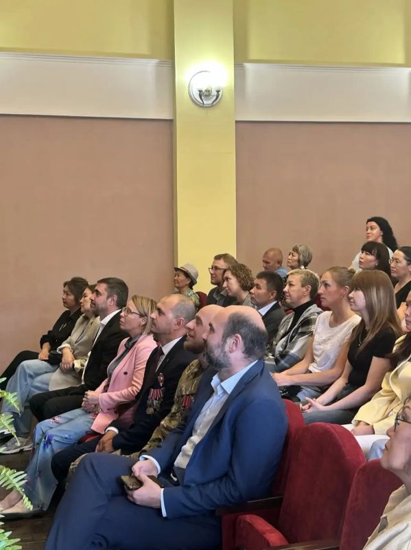 Прямо сейчас в Медицинском колледже проходит концерт, посвященный Дню военного медика Прямо сейчас в Медицинском колледже проходит концерт, посвященный Дню военного медика
