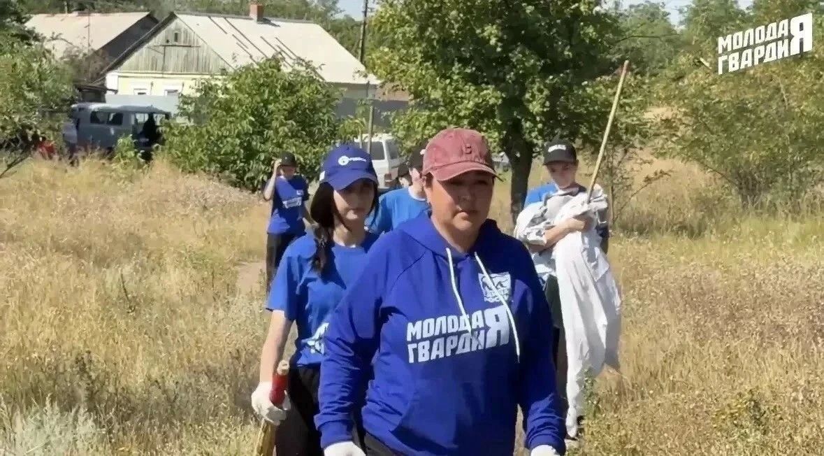 Забота и память - молодогвардейцы Республики Алтай с честью выполнили гуманитарную миссию в Мариуполе Забота и память - молодогвардейцы Республики Алтай с честью выполнили гуманитарную миссию в Мариуполе