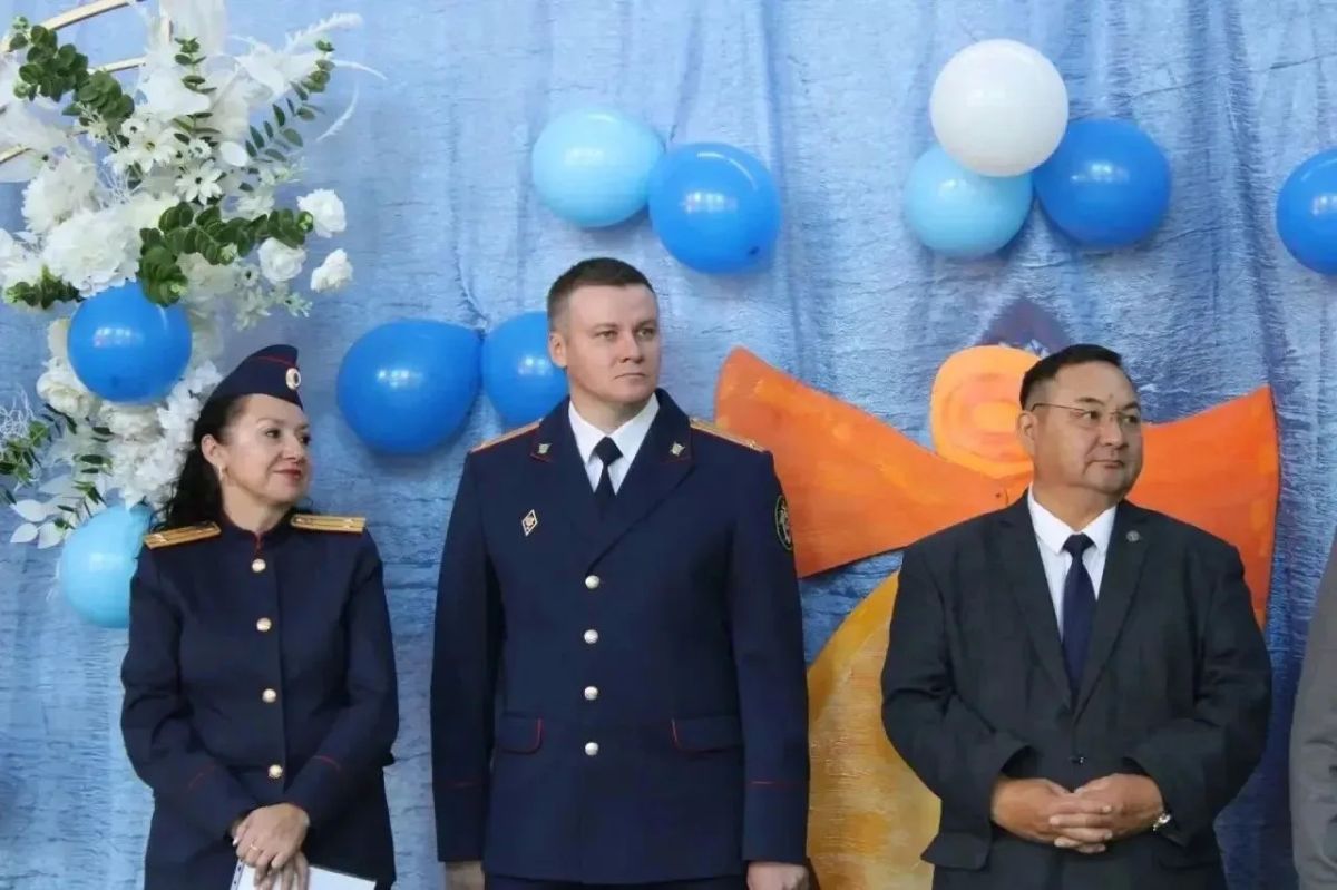 В День знаний сотрудники регионального следственного управления приняли участие в открытии профильных кадетских классов СК России В День знаний сотрудники регионального следственного управления приняли участие в открытии профильных кадетских классов СК России