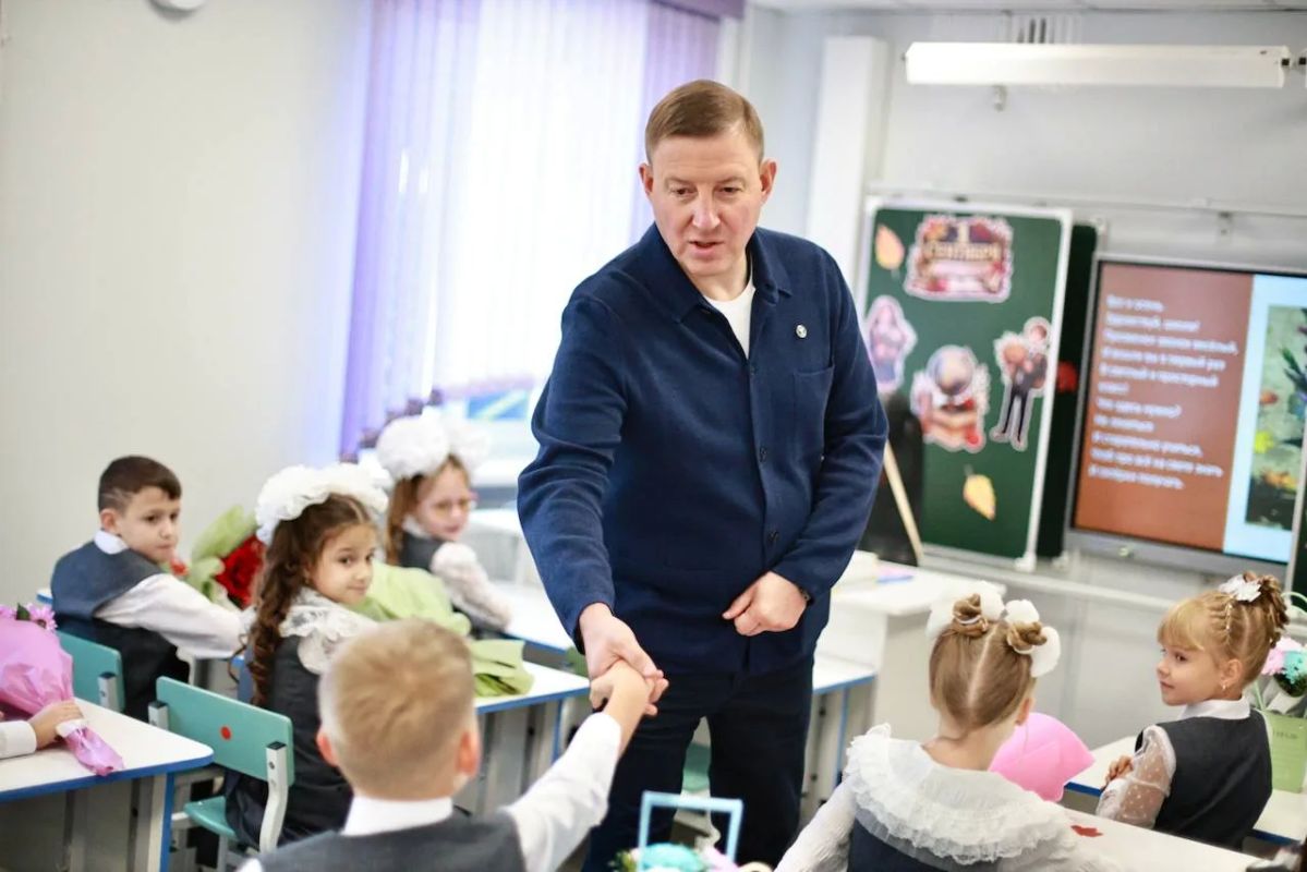 В Горно-Алтайске после капремонта открылась начальная школа гимназии № 3 В Горно-Алтайске после капремонта открылась начальная школа гимназии № 3