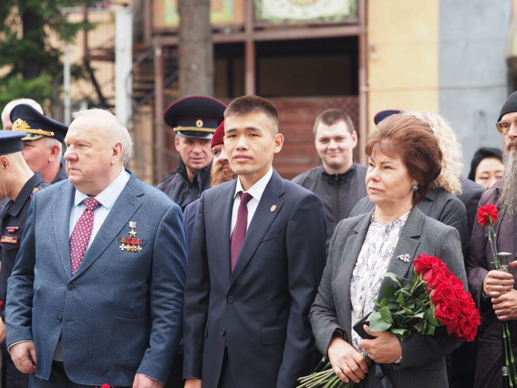 В нашей стране дата 3 сентября неразрывно связана со страшными событиями, произошедшими в Беслане в сентябре 2004 года В нашей стране дата 3 сентября неразрывно связана со страшными событиями, произошедшими в Беслане в сентябре 2004 года