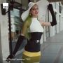 #архив_ТАСС_Сибирь. Артистка театра моды демонстрирует костюм для отдыха