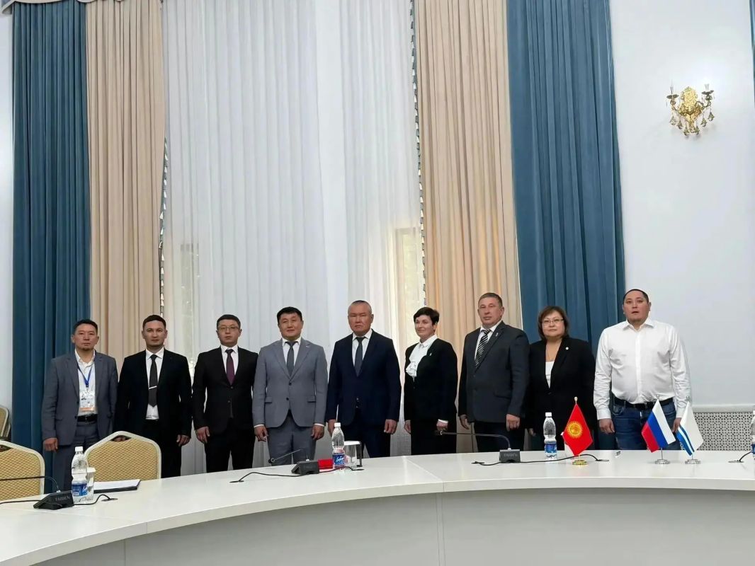 Горно-Алтайск и Каракол подписали соглашение о сотрудничестве Горно-Алтайск и Каракол подписали соглашение о сотрудничестве