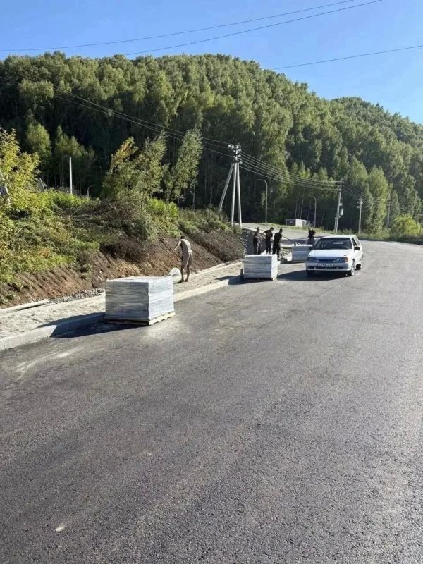В Майме завершается благоустройство смотровой площадки В Майме завершается благоустройство смотровой площадки