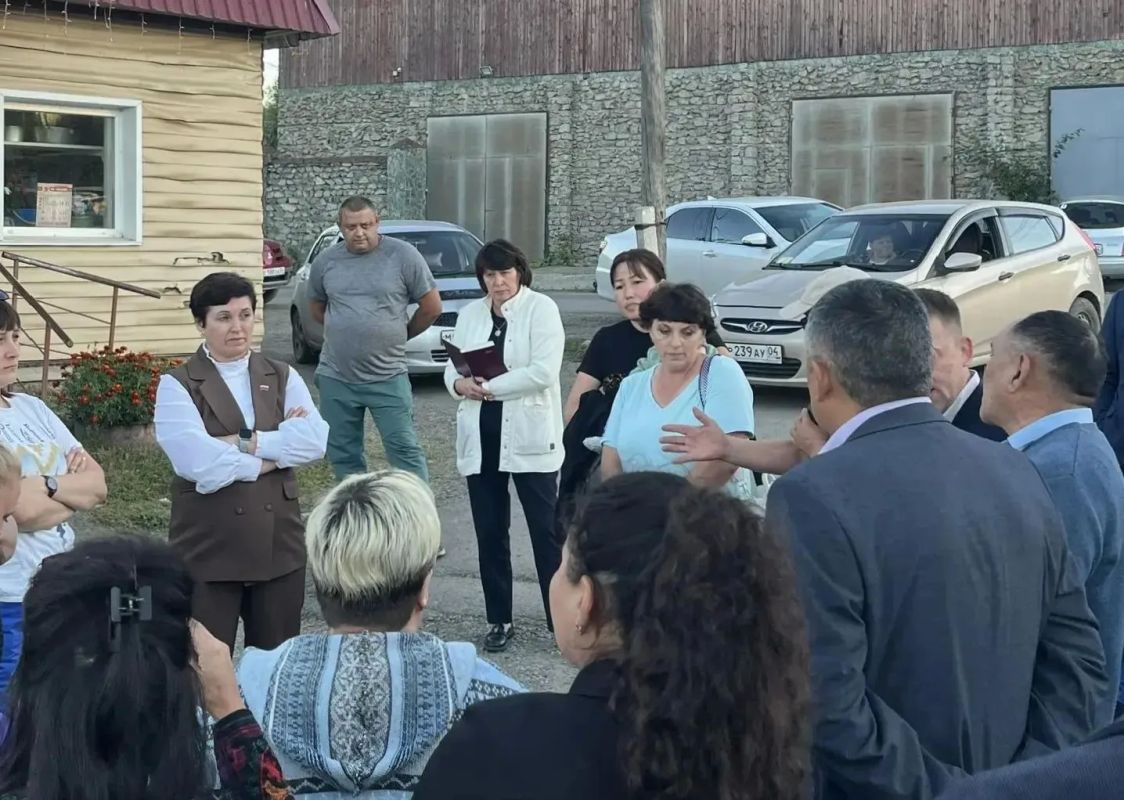 Жители «Дубовой рощи» обсудили с руководством города вопросы благоустройства Жители «Дубовой рощи» обсудили с руководством города вопросы благоустройства