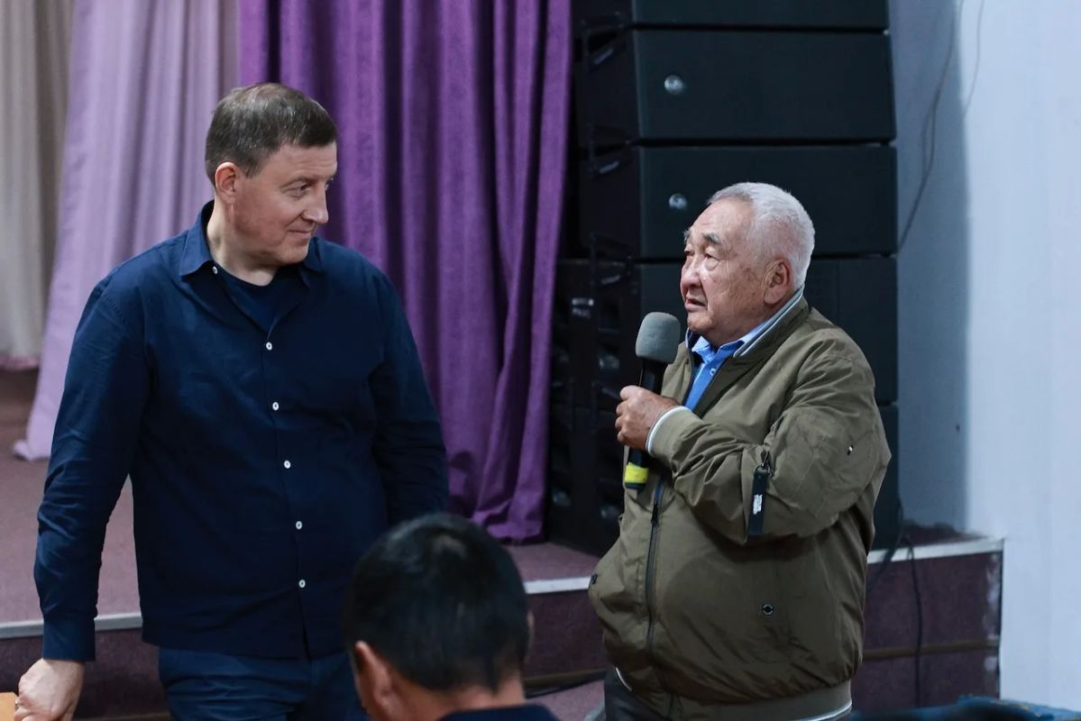 Андрей Турчак: Завершили День муниципалитета встречей с жителями в Улагане Андрей Турчак: Завершили День муниципалитета встречей с жителями в Улагане