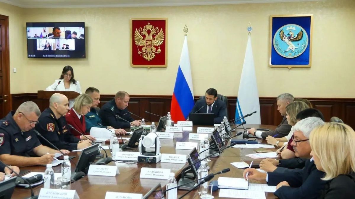 Александр Прокопьев: Провели заседание Комиссии по пограничным вопросам Республики Алтай Александр Прокопьев: Провели заседание Комиссии по пограничным вопросам Республики Алтай