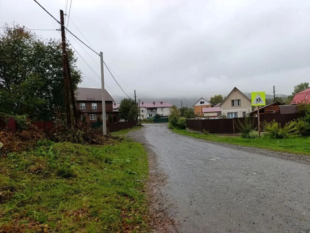 Глава Майминского района Петр Громов провел рабочую планёрку в селе Соузга Глава Майминского района Петр Громов провел рабочую планёрку в селе Соузга