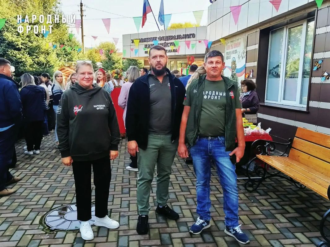 Осенняя ярмарка в Горно-Алтайске принесла 80 тысяч рублей в поддержку участников СВО Осенняя ярмарка в Горно-Алтайске принесла 80 тысяч рублей в поддержку участников СВО