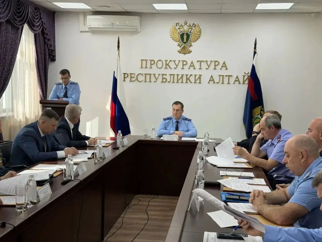 Руководитель следственного управления принял участие в координационном совещании в прокуратуре Республики Алтай Руководитель следственного управления принял участие в координационном совещании в прокуратуре Республики Алтай