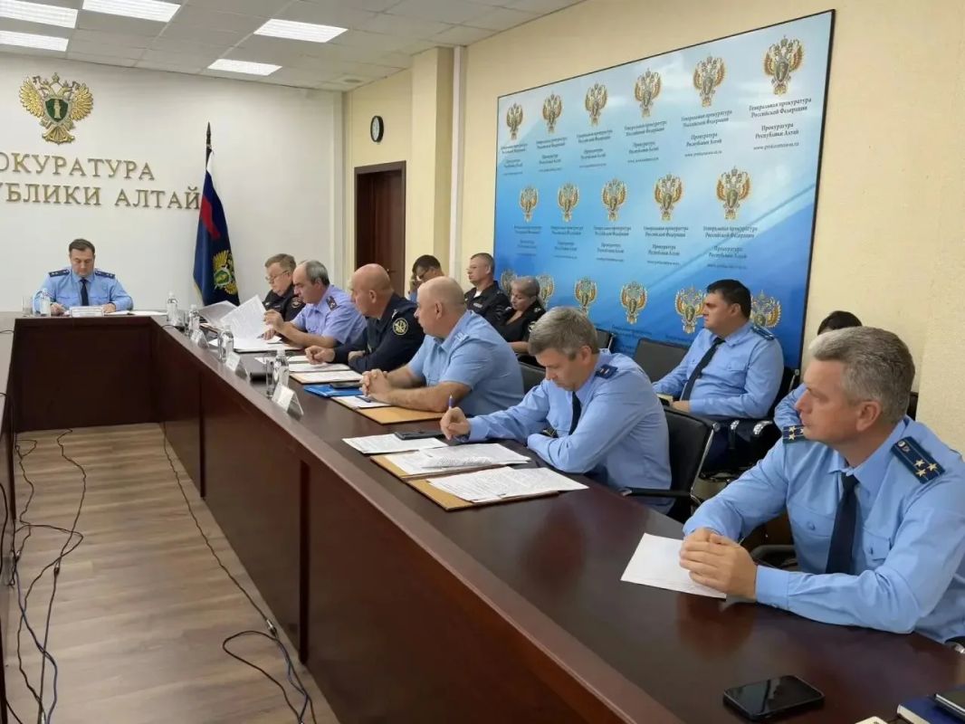 Руководитель следственного управления принял участие в координационном совещании в прокуратуре Республики Алтай Руководитель следственного управления принял участие в координационном совещании в прокуратуре Республики Алтай