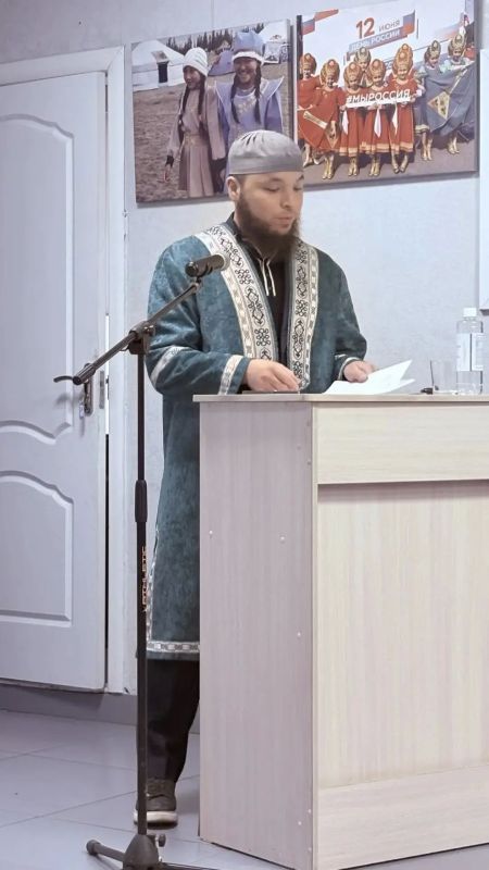 В первой половине дня на Межрелигиозном форуме «Диалог конфессий», эксперты делились с участниками своим опытом в сфере межрелигиозных отношений в Красноярском и Алтайском краях и Республики Алтай В первой половине дня на Межрелигиозном форуме «Диалог конфессий», эксперты делились с участниками своим опытом в сфере межрелигиозных отношений в Красноярском и Алтайском краях и Республики Алтай
