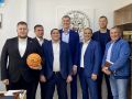 Провёл встречу с именитыми баскетболистами - Владимиром Дячком, ныне исполнительным директором и генеральным секретарём Российской федерации баскетбола, заслуженным мастером спорта России, а также Сергеем Моней -...