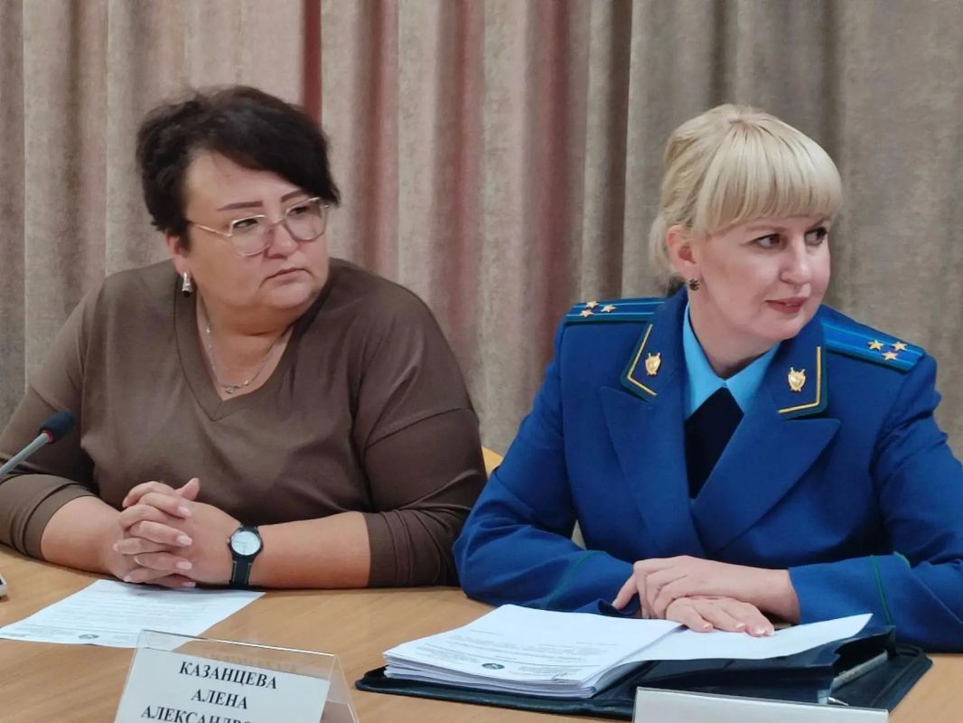Прямо сейчас в региональном Парламенте проходит заседание Комитета по развитию туризма, предпринимательства, спорта и молодёжной политике Прямо сейчас в региональном Парламенте проходит заседание Комитета по развитию туризма, предпринимательства, спорта и молодёжной политике