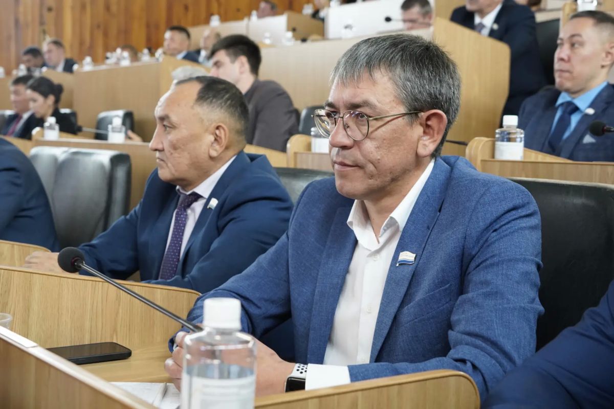 Сегодня состоялась первая осенняя сессия Госсобрания – Эл Курултай Сегодня состоялась первая осенняя сессия Госсобрания – Эл Курултай