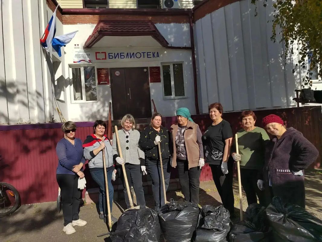 Традиционный районный субботник провели в Майминском районе в рамках месячника благоустройства Традиционный районный субботник провели в Майминском районе в рамках месячника благоустройства