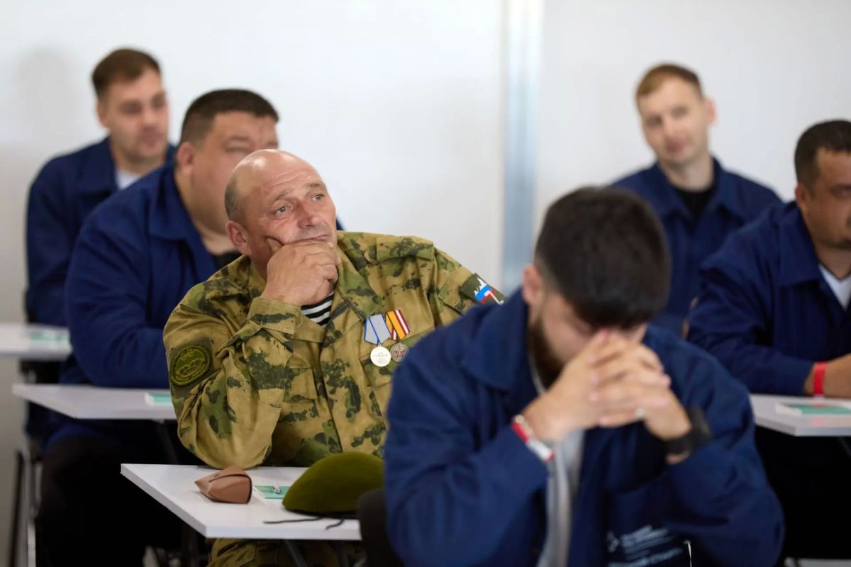 Вячеслав Явцев вошел в пятерку лучших на федеральном этапе конкурса «Лучший по профессии» Вячеслав Явцев вошел в пятерку лучших на федеральном этапе конкурса «Лучший по профессии»