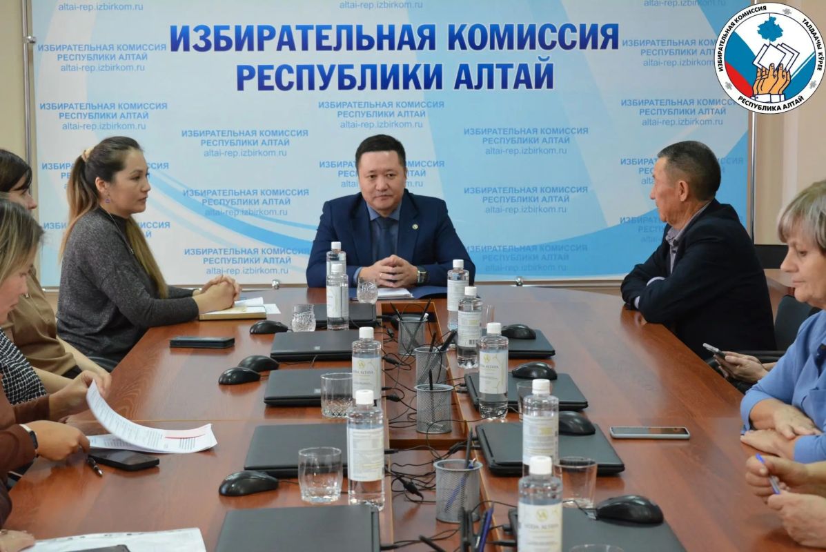 Завершена работа Контрольно-ревизионной службы при Избирательной комиссии Республики Алтай по контролю за целевым расходованием средств федерального бюджета Завершена работа Контрольно-ревизионной службы при Избирательной комиссии Республики Алтай по контролю за целевым расходованием средств федерального бюджета