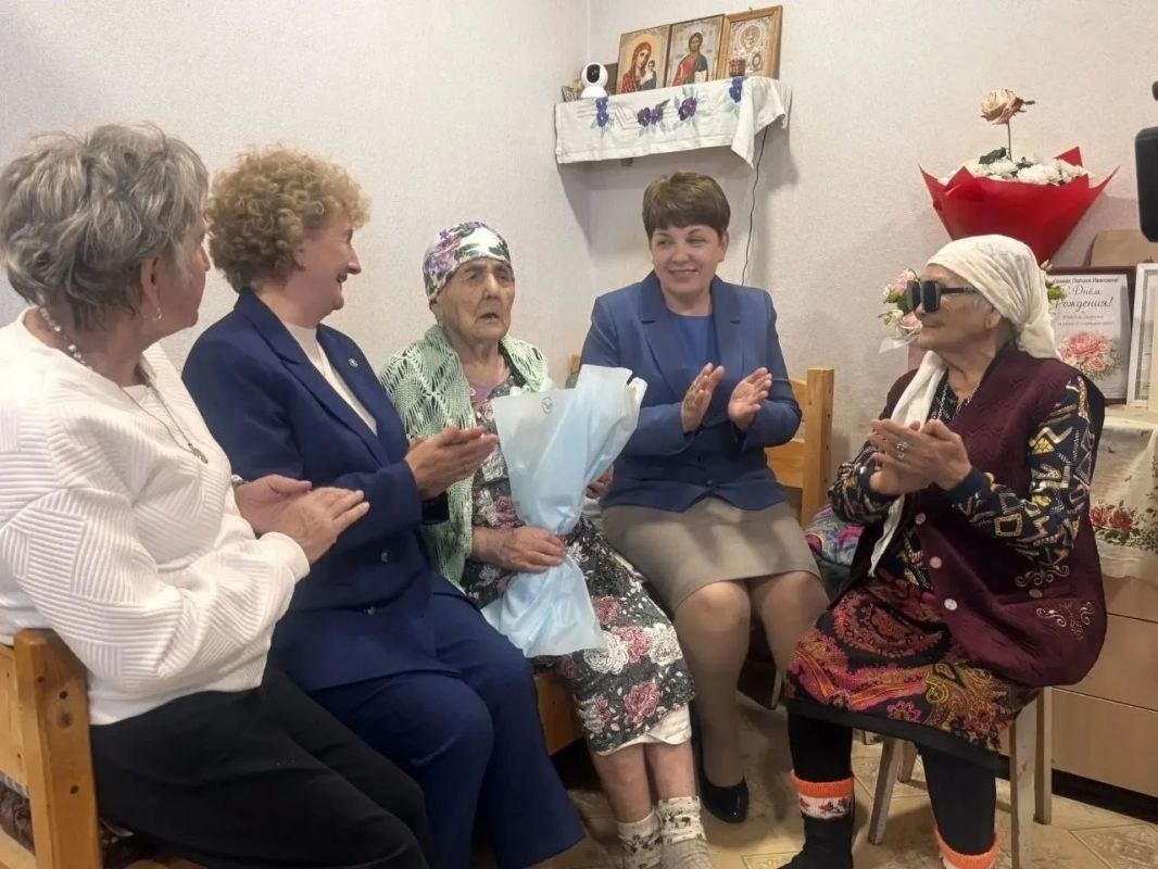 107 лет исполнилось жительнице Маймы Полине Манеевой 107 лет исполнилось жительнице Маймы Полине Манеевой