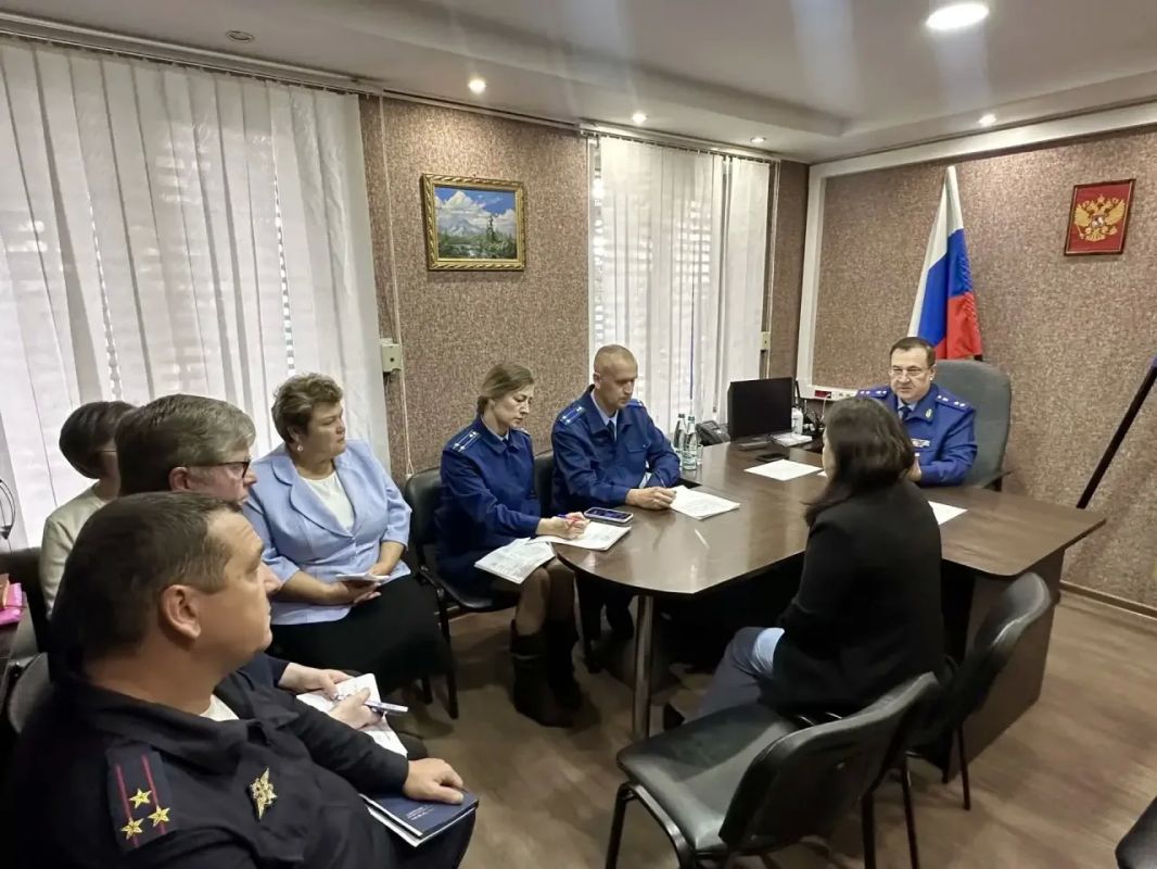 Прокурор Республики Алтай провел личный прием жителей Усть-Коксинского района Прокурор Республики Алтай провел личный прием жителей Усть-Коксинского района