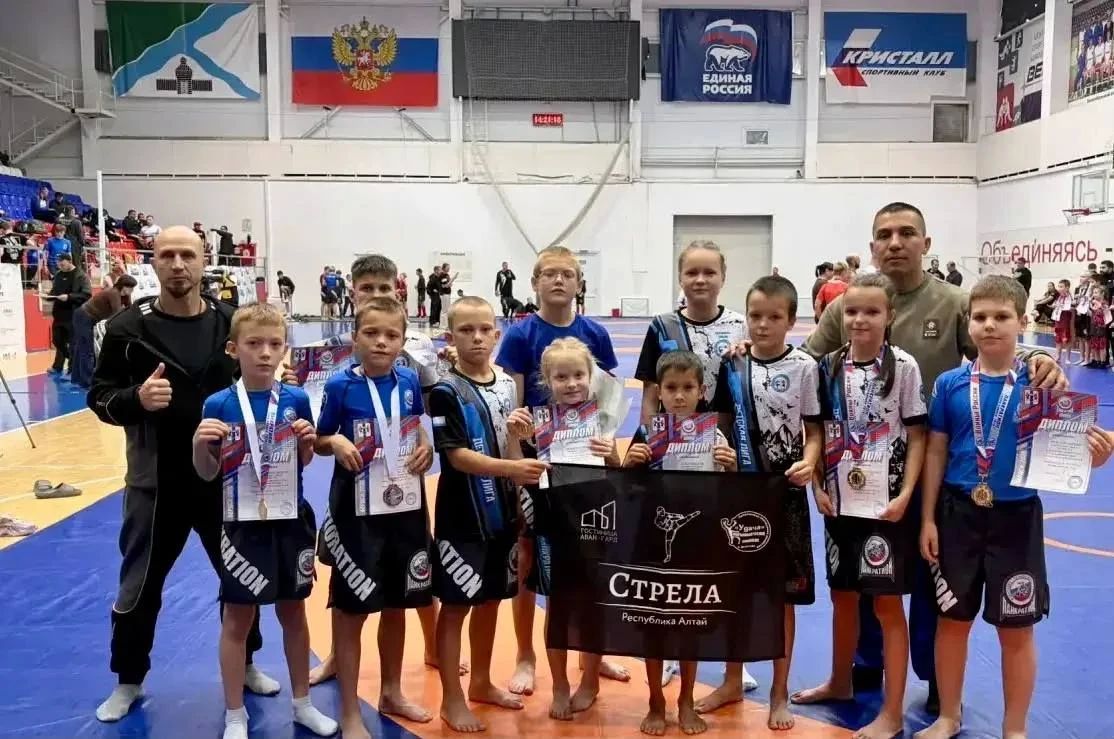 Спортсмены из Республики Алтай – победители и призеры межрегиональных соревнований по панкратиону