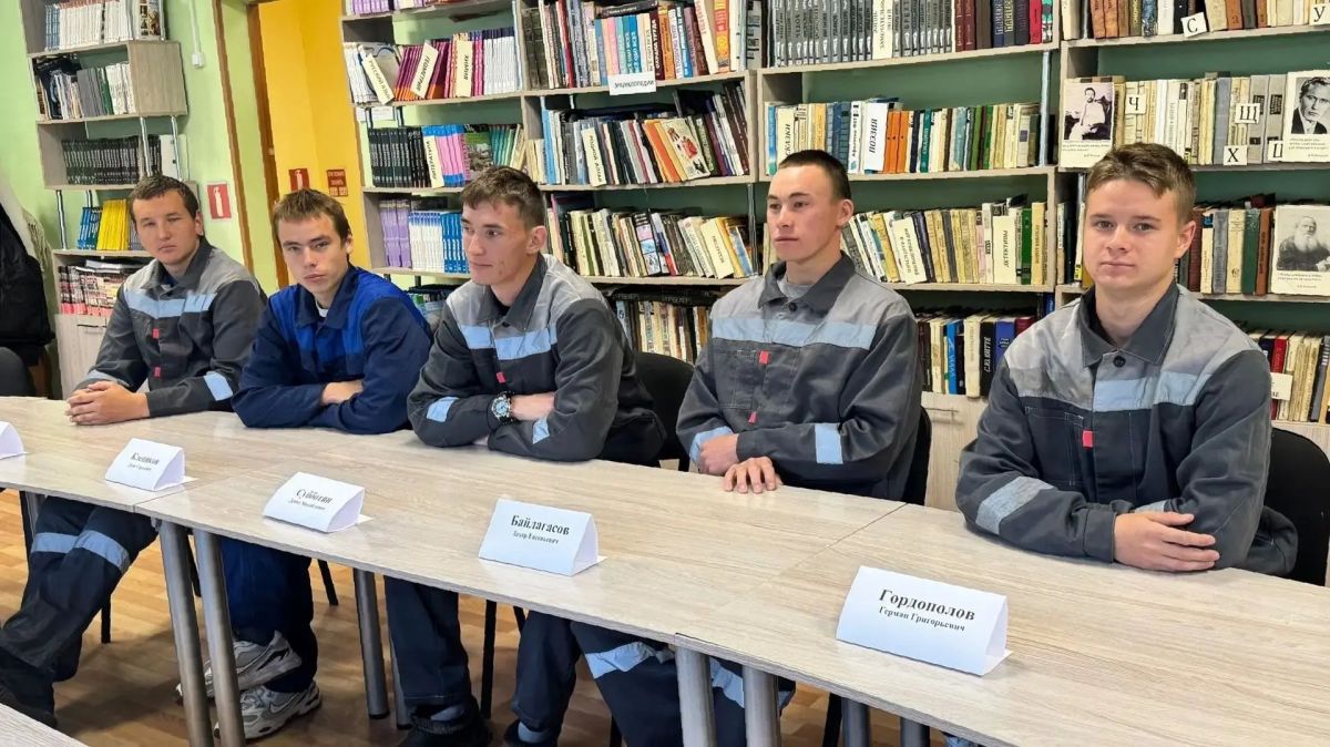 Лучшего пахаря определили среди студентов Республики Алтай - в Усть-Коксинском техникуме отраслевых технологий прошел региональный конкурс Лучшего пахаря определили среди студентов Республики Алтай - в Усть-Коксинском техникуме отраслевых технологий прошел региональный конкурс