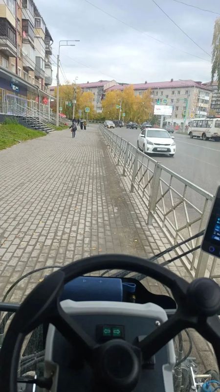 Завершаем осенние дорожные работы, постепенно готовим технику к зиме Завершаем осенние дорожные работы, постепенно готовим технику к зиме