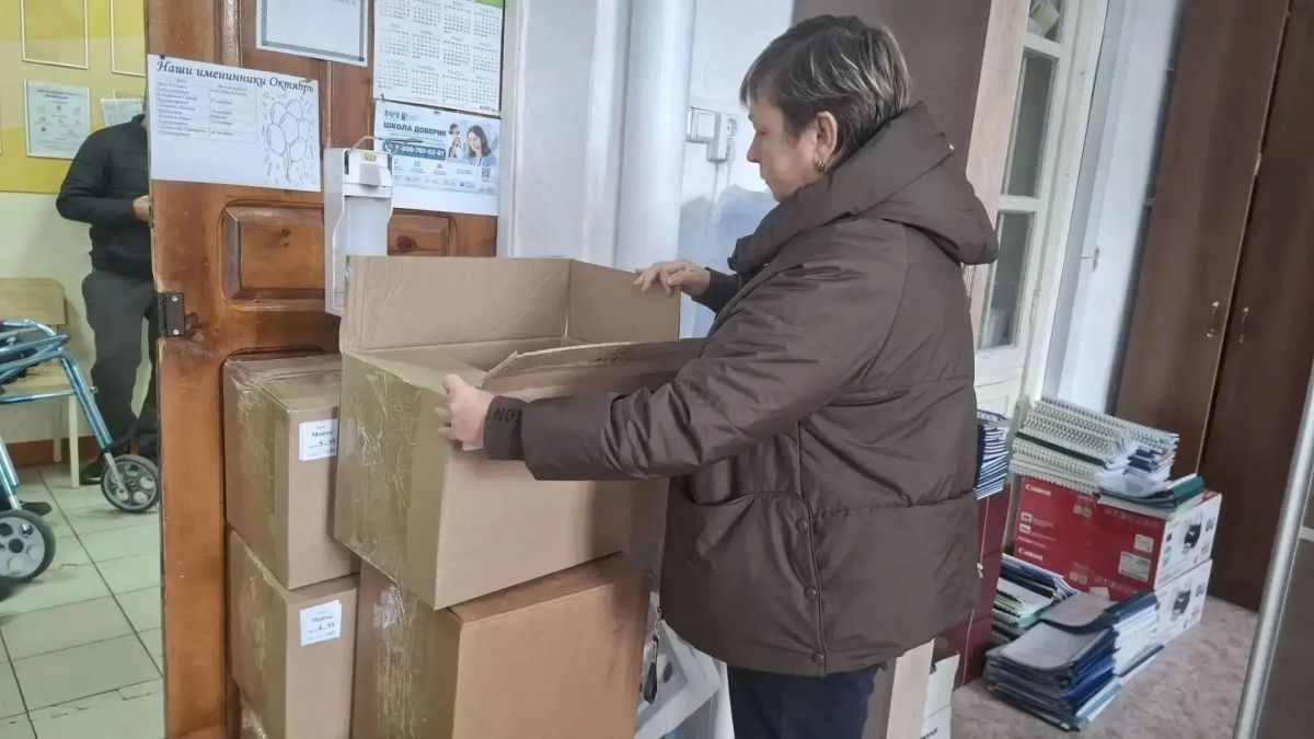 Коллектив Майминского сельскохозяйственного техникума поддержал участников СВО – для бойцов собрали необходимые вещи: термобельё, носки, перчатки, шапки и другие предметы первой необходимости Коллектив Майминского сельскохозяйственного техникума поддержал участников СВО – для бойцов собрали необходимые вещи: термобельё, носки, перчатки, шапки и другие предметы первой необходимости