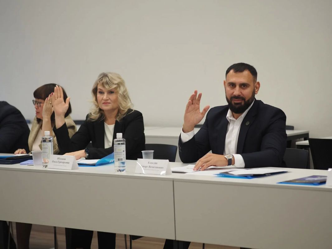 Министр по национальной политике и связям с общественностью РА Людмила Варванец приняла участие в заседании Общественной палаты Республики Алтай VIII созыва Министр по национальной политике и связям с общественностью РА Людмила Варванец приняла участие в заседании Общественной палаты Республики Алтай VIII созыва
