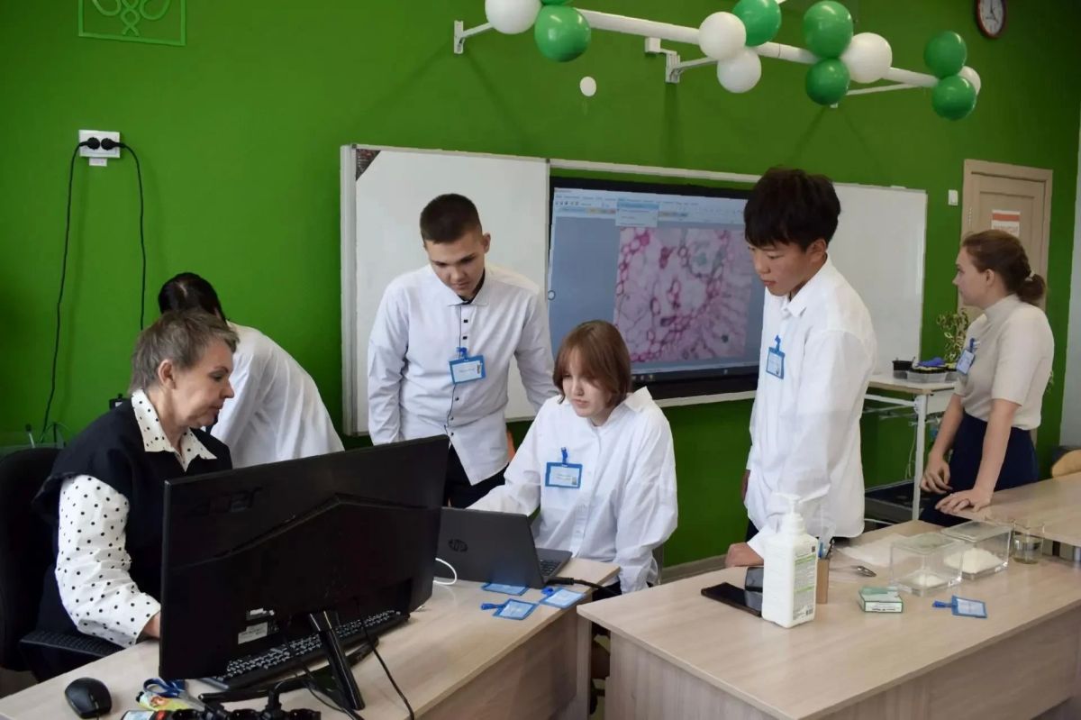 По Народной программе «Единой России»: в Усть-Коксинской школе открылись агротехнологические классы По Народной программе «Единой России»: в Усть-Коксинской школе открылись агротехнологические классы