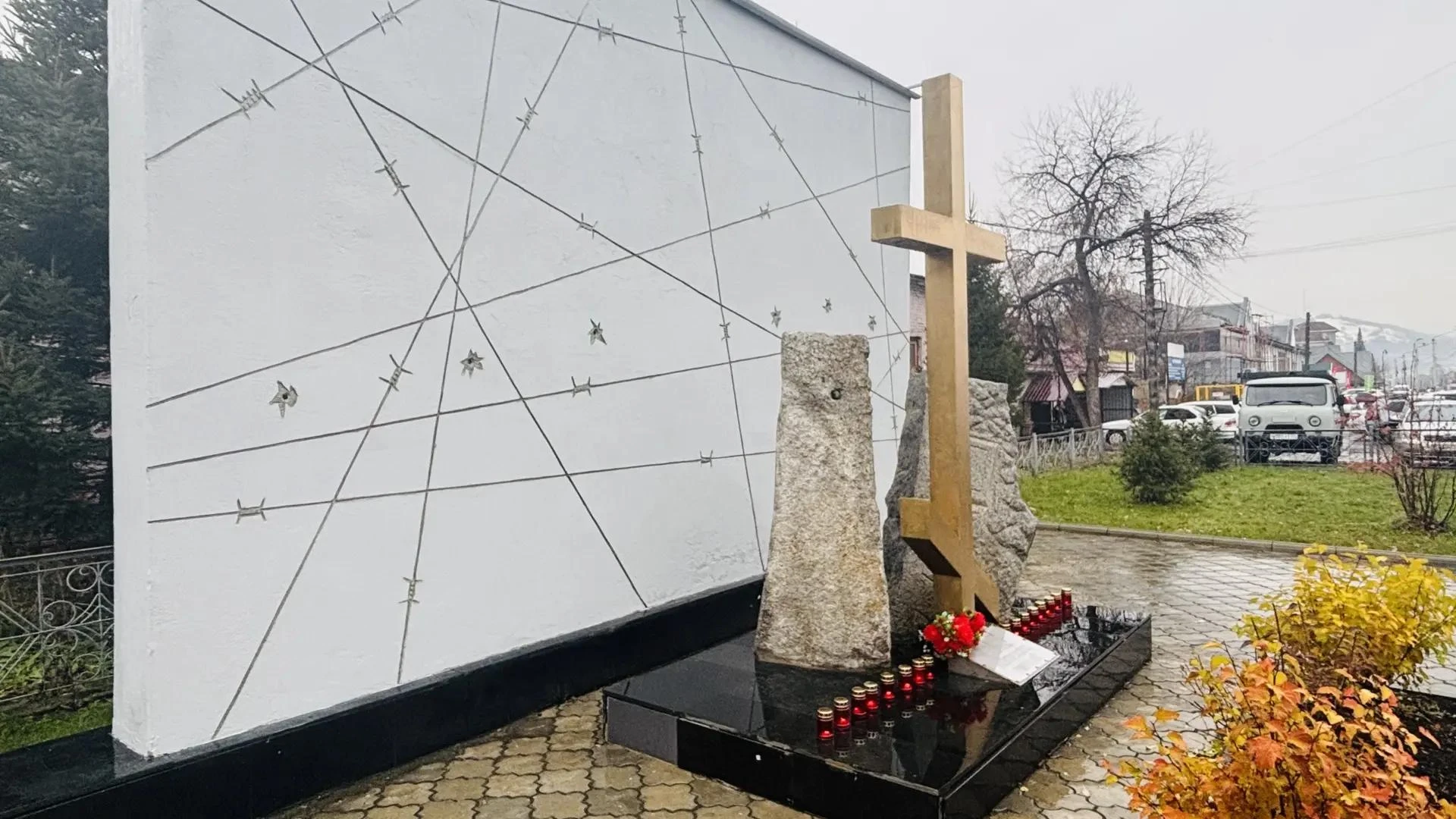 В Горно-Алтайске почтили память жертв политических репрессий